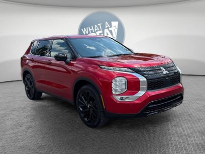 Used 2024 Mitsubishi Outlander SE Black Edition