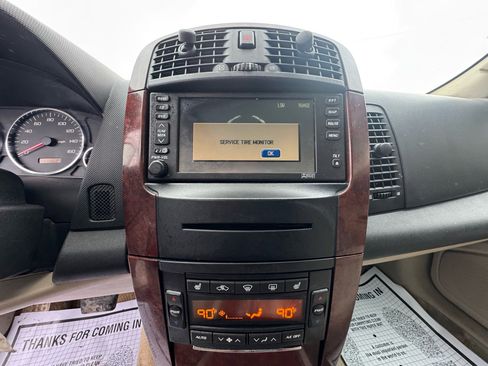 Used 2005 Cadillac SRX V8 w/ Preferred Equipment Group image 15