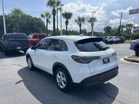 Used 2023 Honda HR-V LX image 8