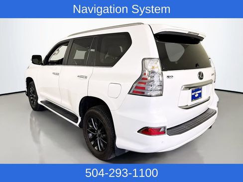 Used 2020 Lexus GX 460 Premium w/ Premium Package image 7