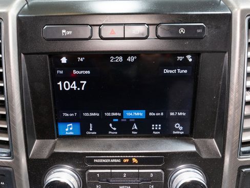 Used 2019 Ford F150 Limited w/ Trailer Tow Package image 22