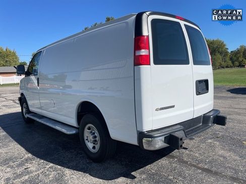 Used 2024 Chevrolet Express 2500 w/ Driver Convenience Package image 5