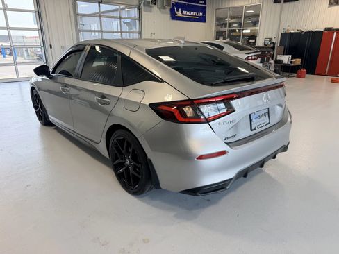 Used 2025 Honda Civic Sport image 5