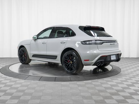 New 2026 Porsche Macan GTS image 3
