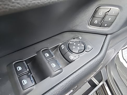 Used 2020 Ford Expedition Limited w/ Equipment Group 302A image 15