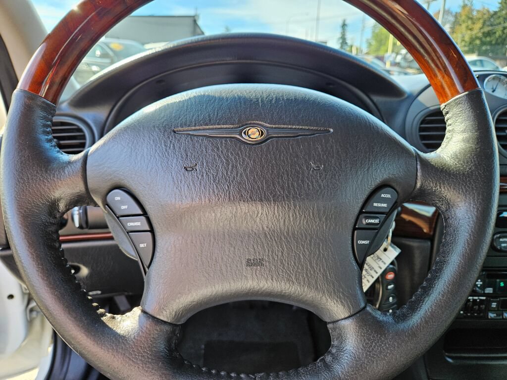 Used 2001 Chrysler 300M FWD image 19