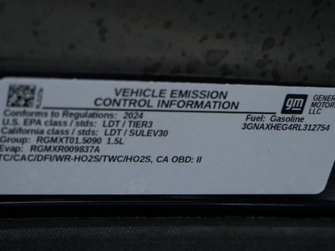 Used 2024 Chevrolet Equinox LS w/ LS Convenience Package image 12