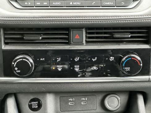 Used 2024 Nissan Rogue S AWD/4WD image 13