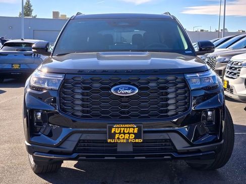 New 2026 Ford Explorer ST-Line w/ ST-Line Street Pack image 2