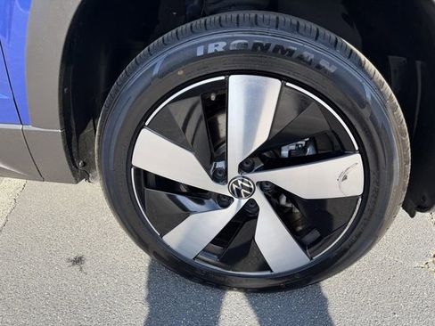 Used 2023 Volkswagen Taos S AWD/4WD image 48