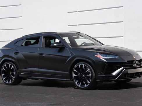 Used 2024 Lamborghini Urus S AWD/4WD image 4