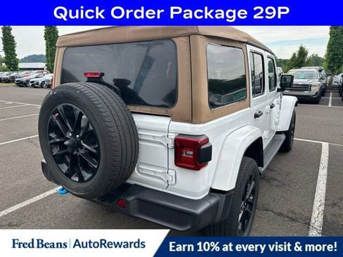 Used 2022 Jeep Wrangler Unlimited Sahara w/ Cold Weather Group AWD/4WD image 3