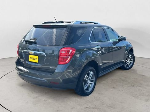 Used 2017 Chevrolet Equinox Premier w/ Enhanced Convenience Package AWD/4WD image 5