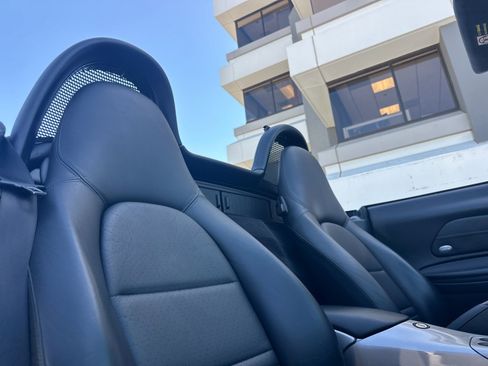 Used 2002 Porsche Boxster RWD image 20