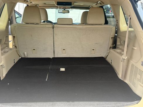 Used 2014 Toyota Highlander XLE FWD image 14
