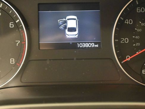 Used 2020 Kia Forte LXS FWD image 15