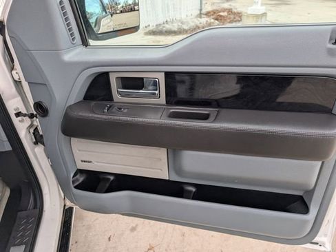 Used 2012 Ford F150 Platinum image 29