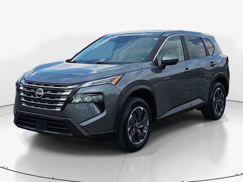 Used 2025 Nissan Rogue SV FWD image 11