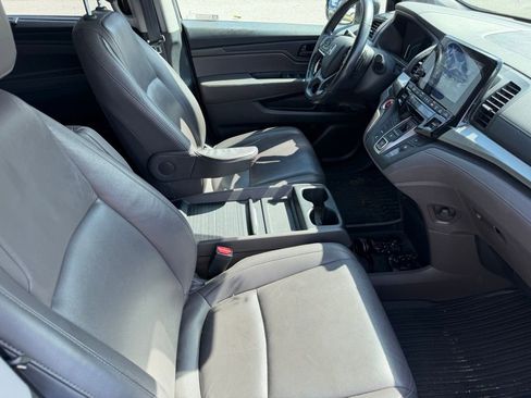 Used 2019 Honda Odyssey EX-L image 17