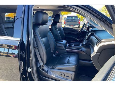 Used 2018 GMC Yukon SLT image 8