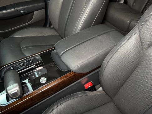 Used 2012 Audi A8 L 4.2 image 40