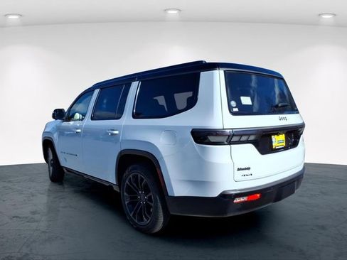 New 2026 Jeep Grand Wagoneer Summit w/ Rear Seat Video Group I AWD/4WD image 7