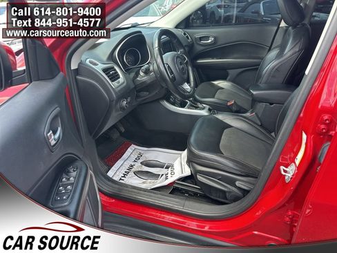 Used 2019 Jeep Compass Latitude AWD/4WD image 9