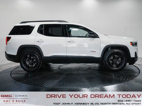 Used 2023 GMC Acadia AT4 w/ Preferred Package image 5