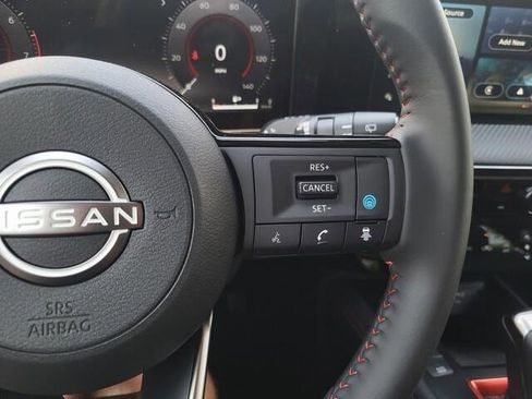 New 2025 Nissan Kicks SR image 9