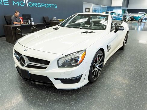 Used 2016 Mercedes-Benz SL 63 AMG image 3