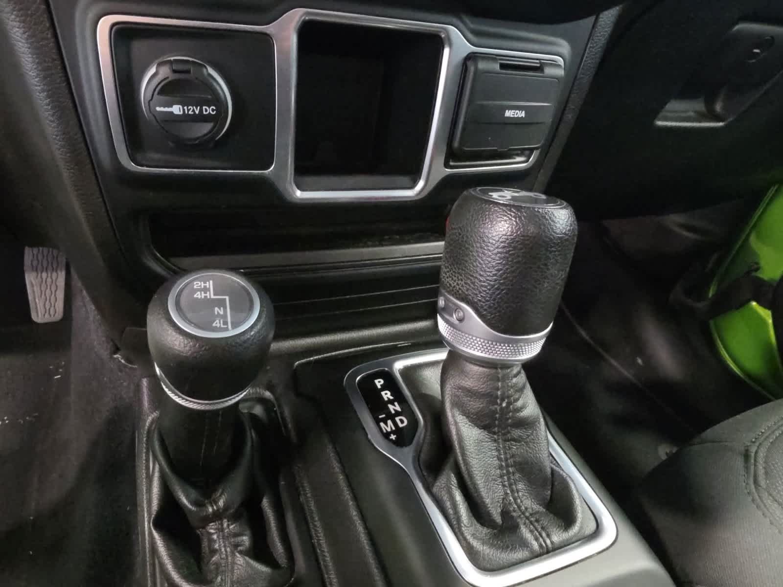 Used 2018 Jeep Wrangler Unlimited Sport AWD/4WD image 25
