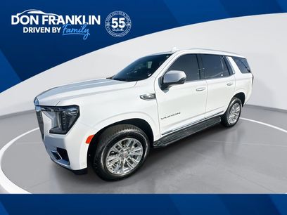 Used 2024 GMC Yukon SLT w/ SLT Luxury Package