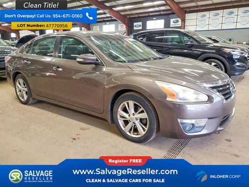 Used 2014 Nissan Altima 2.5 SL w/ Moonroof Package image 5