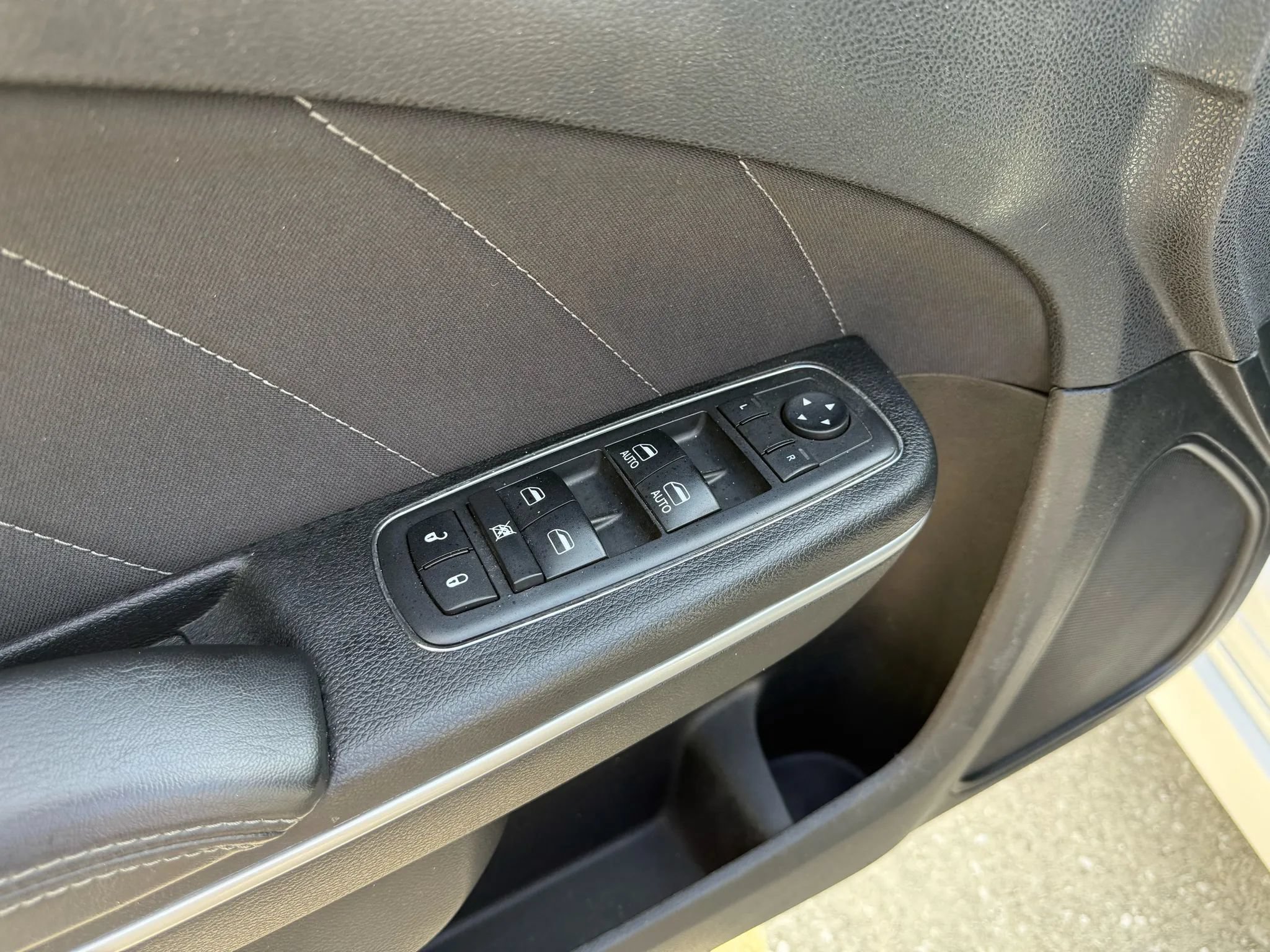 Used 2019 Dodge Charger R/T RWD image 13