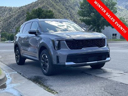 New 2025 Kia Sorento S