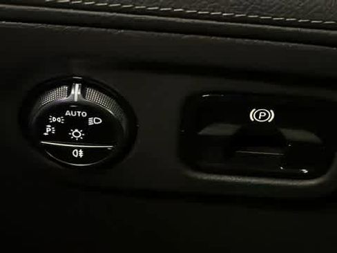 Used 2023 Mercedes-Benz EQE 350+ 4MATIC Sedan image 16