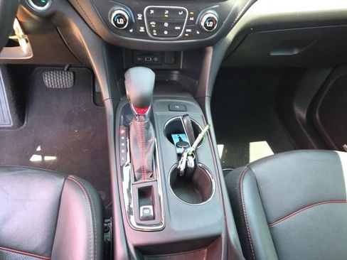 Used 2022 Chevrolet Equinox RS w/ RS Leather Package FWD image 19