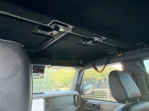 Used 2022 Ford Bronco Wildtrak AWD/4WD image 13
