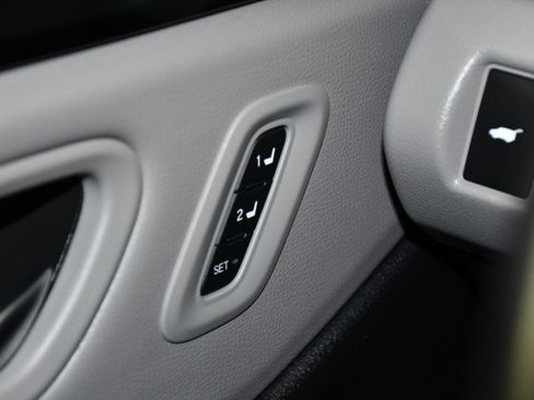 Certified 2025 Honda Pilot Touring image 35