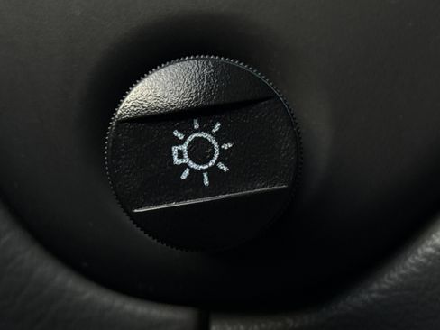 Used 2008 Ford E-350 and Econoline 350 XLT image 21