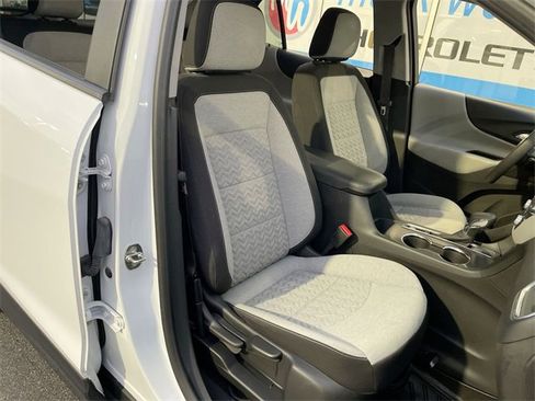 Certified 2022 Chevrolet Equinox LS w/ LS Convenience Package image 26