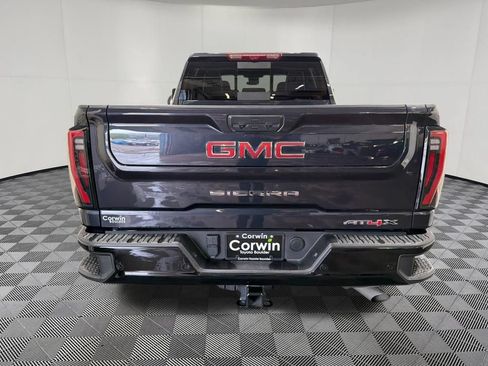 Used 2025 GMC Sierra 2500 AT4X AWD/4WD image 7