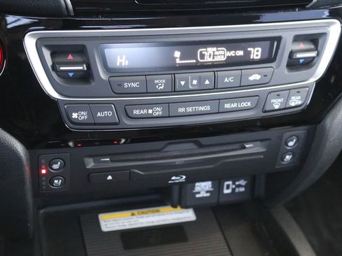 Used 2021 Honda Pilot Elite image 55