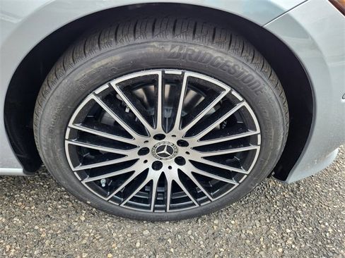 New 2025 Mercedes-Benz C 300 4MATIC Sedan image 19