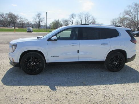 New 2026 GMC Acadia Denali Ultimate AWD/4WD image 8