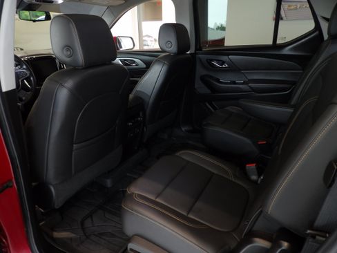 Used 2021 Chevrolet Traverse RS AWD/4WD image 20