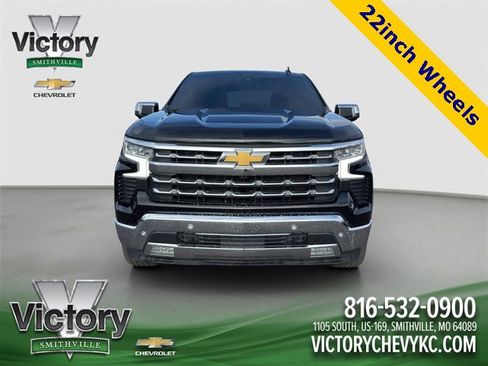 Used 2022 Chevrolet Silverado 1500 LTZ image 2