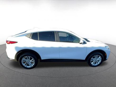 Used 2025 Buick Envista Preferred image 16