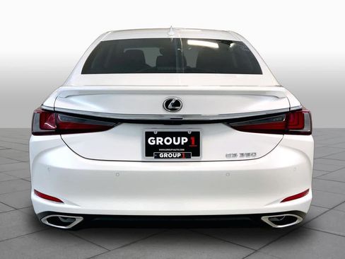 Used 2024 Lexus ES 350 w/ Premium Package FWD image 4