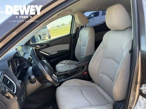 Used 2015 MAZDA MAZDA3 i Touring FWD image 12